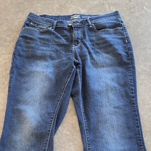 Levi's Signature Women's Curvy Straight Jeans